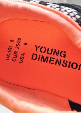 Кросівки дитячі young dimension (розмір 24-25 (uk8, eu25-26))3 фото