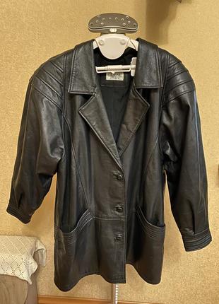 Винтажная женская кожаная куртка бренд classic