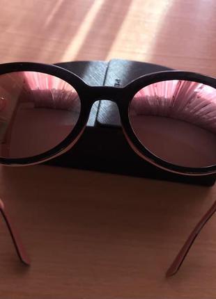 Женские солнцезащитные очки prada3 фото