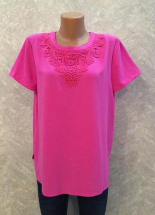 Блузка з мереживною обробкою oasis