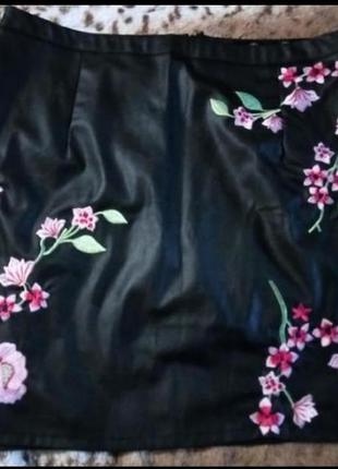 3 дня!кожаная черная мини-юбка с вышивкой цветы pu кожа3 фото