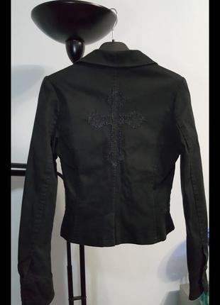 Пиджак куртка с вышивкой крест4 фото