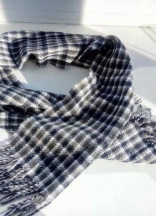 Теплый красивый шарф оттенка кофе с молоком