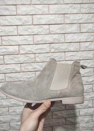 Tamaris красивые серые замшевые ботинки челси 41 - 40 р 26,5 - 27 см