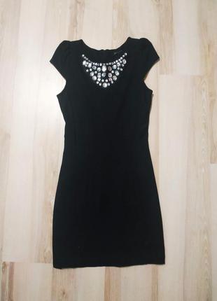 Женское маленькое черное платье mango1 фото