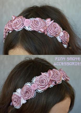 Украшение, ободок с розами для волос, обруч на голову, венок, цветы на обруче.