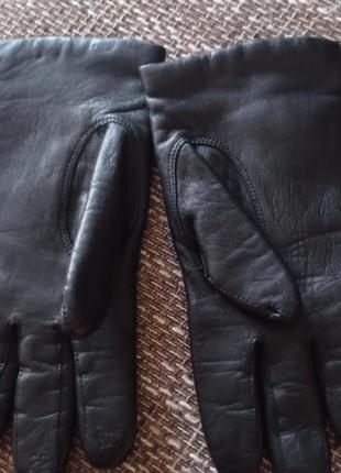 Женские кожаные перчатки на шерстяной подкладке3 фото