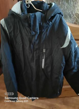 Курточка демісезонна