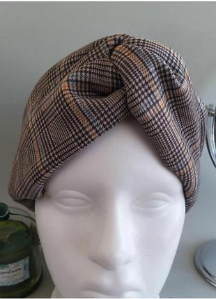 Пов'язаність язка на голову