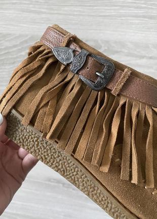 Замшеві чоботи черевики з бахромою asos