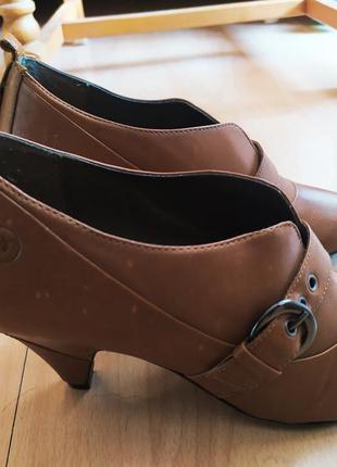 Туфли коричневые bronx кожаные