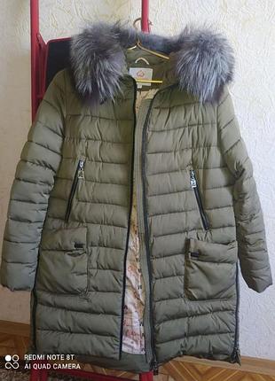 Пуховик натуральний хакі з капюшоном