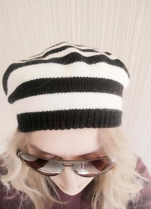 Берет трикотажный в полоску , one size