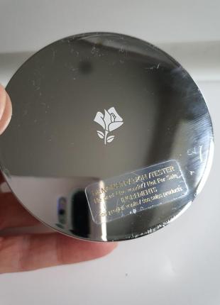 Жидкая компактная тональная основа lancome miracle cushion