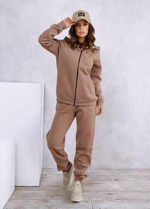 Бежевий однотонний костюм на флісі