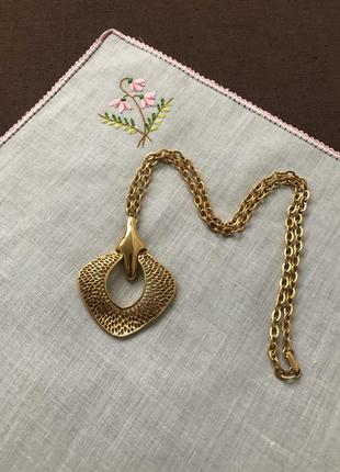 Цепочка с кулоном