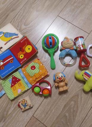 Іграшки розвиваючі, дерев'яна яні, на які/ іграшка для малюків