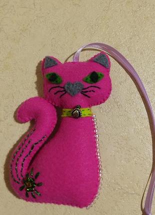 Кошка ручная работа