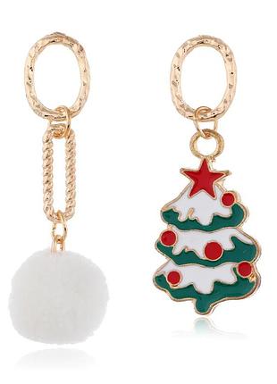 🏵️новогодние разные серьги с помпоном и елкой, новые! арт. 4500