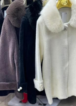Пальто тепле з хутром, альпака, розмір універсальний 44-52.