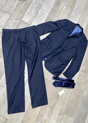 Синій класичний костюм,двійка,синій краватка(24)