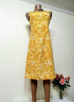 Жёлтое платье сарафан в розы1 фото