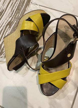 Босоножки на платформе