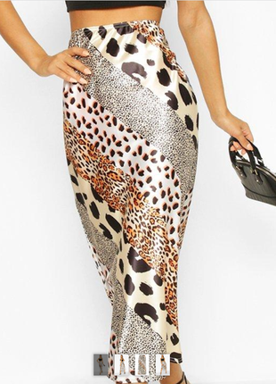 Миди юбка в леопардовый принт boohoo/юбка трапеция/сатиновая юбка в анималистичный принт