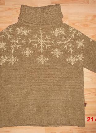Теплый свитер размер м