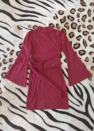 Бордовые темлое платье