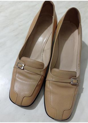Туфлі шкіра натуральна bally 37- 37,5 квадратний носик мешти люкс