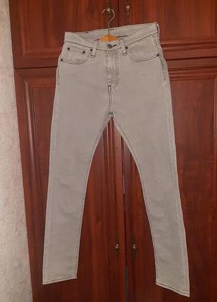 Джинси від levis
