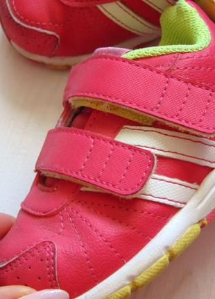 Adidas (оригинал). размер 20. яркие кроссовки для девочки3 фото