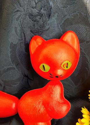 Кошеня срср дутыш дутий пластик емалі донецька фабрика іграшок кіт котик кішка радянська вінтаж