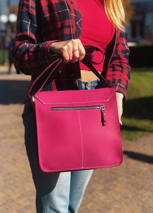Жіноча яскрава сумочка з індивідуальною гравіюванням3 фото