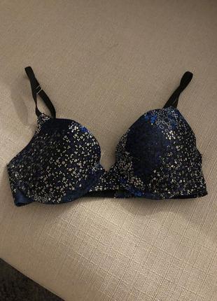 Бюстгальтер