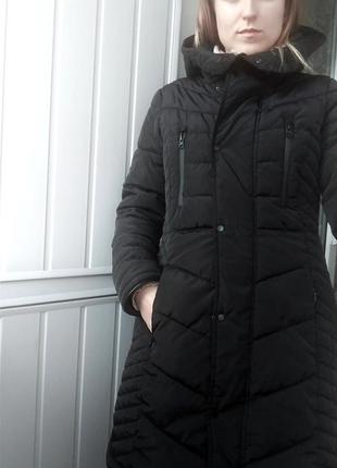 Женская длинная куртка с капюшоном, зима, куртка до колен на синтепоне