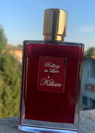 Парфюмированная вода kilian rolling in love by kilian унисекс 50 мл (euro)