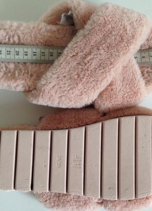 Шльопанці клітку h&m 39/25-25.56 фото