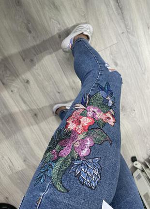 Крутые джинсы с вышивкой topshop джинс высшего качества6 фото