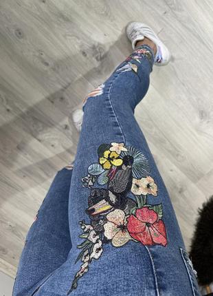 Крутые джинсы с вышивкой topshop джинс высшего качества7 фото