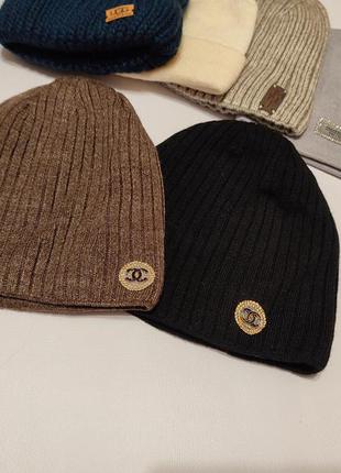 Женская шапка