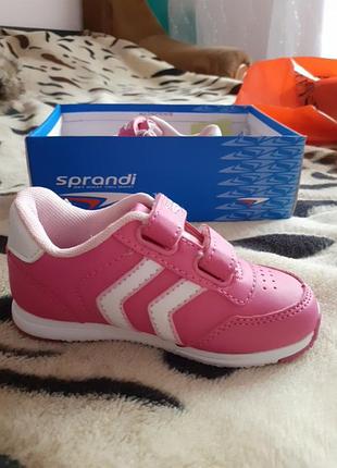 Кросівки для дівчинки