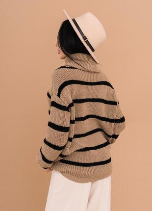 Бежевий вовняний смугастий светр з хомутом2 фото