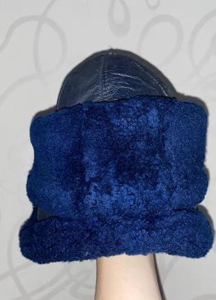 Тёплая зимняя шапка ушанка на меху верх кожа