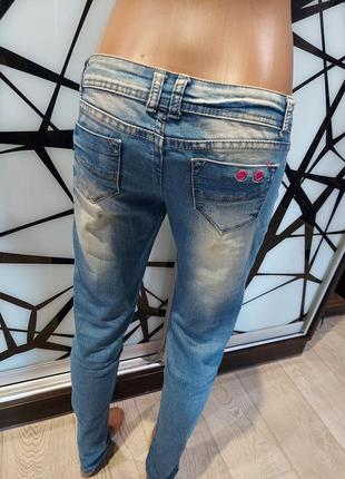 Модные джинсы скинни 26 размер в хорошем состоянии4 фото