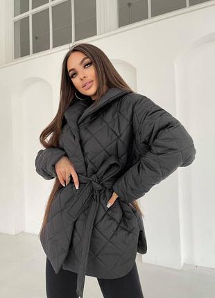 Жіноча зимова курточка стьобаний