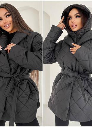 Жіноча зимова курточка стьобаний