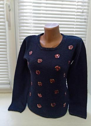 Свитер с паетками люрекс