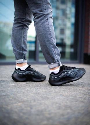 Adidas yeezy boost 700 v3 чоловічі кросівки адідас ізі буст4 фото